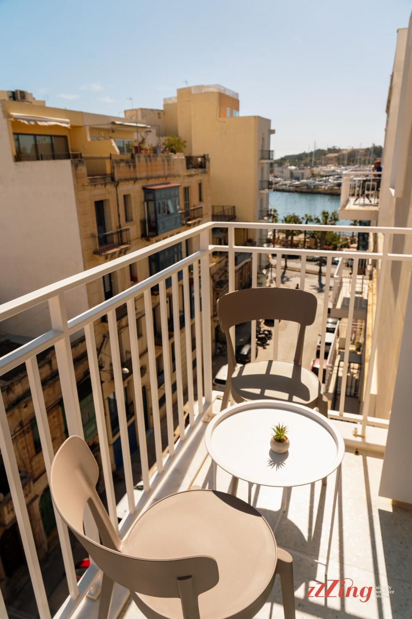 Stuart Rooms By Zzzing Gzira Exteriér fotografie